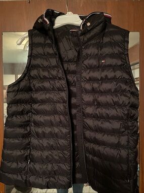 Tommy Hilfiger Black Quilted Hooded Puffer Vest